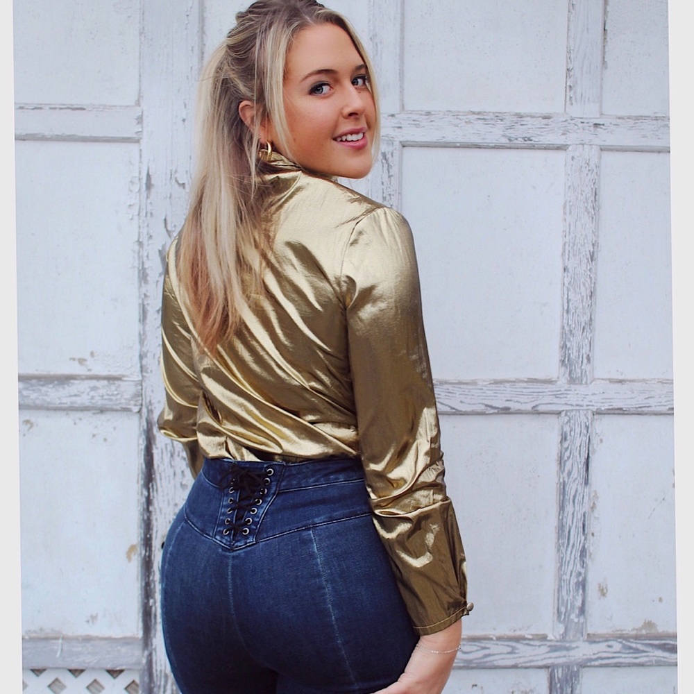 Vintage Gold Turtleneck